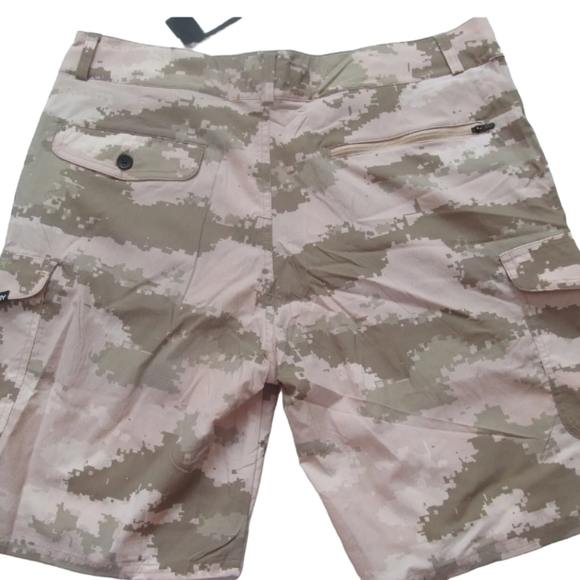 NWT Oakley B1B Camo Cargo Shorts men's size 38 surf camouflage - Picture 5 of 5